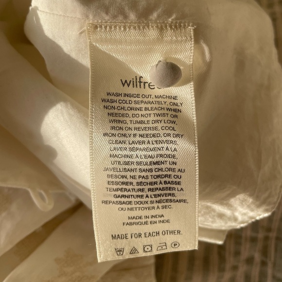 Aritzia Wilfred Palo Santo Blouse - Picture 5 of 13